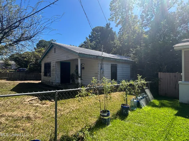 $34,990 | 1427 Fernwood Drive, Jackson, MS 39213