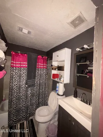 $34,990 | 1427 Fernwood Drive, Jackson, MS 39213