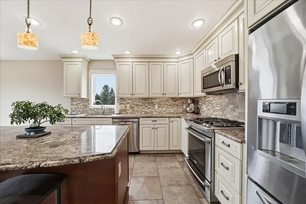 $599,900 | 317 North 250 West, Valparaiso, IN 46385