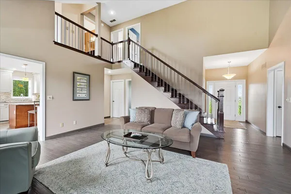 $599,900 | 317 North 250 West, Valparaiso, IN 46385