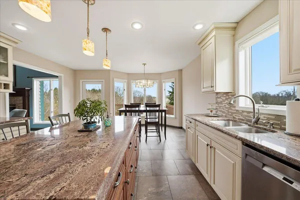 $599,900 | 317 North 250 West, Valparaiso, IN 46385