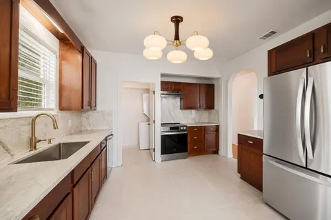 $625,000 | 315 Hawthorne Drive, Lake Park, FL 33403