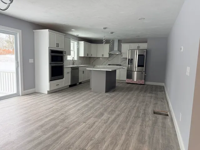 $699,900 | 563 Whittenton Street, Taunton, MA 02780