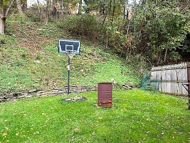 329 Dailey Road Pittsburgh, PA 15227 - Photo 2 of 15 Gallery Image 2