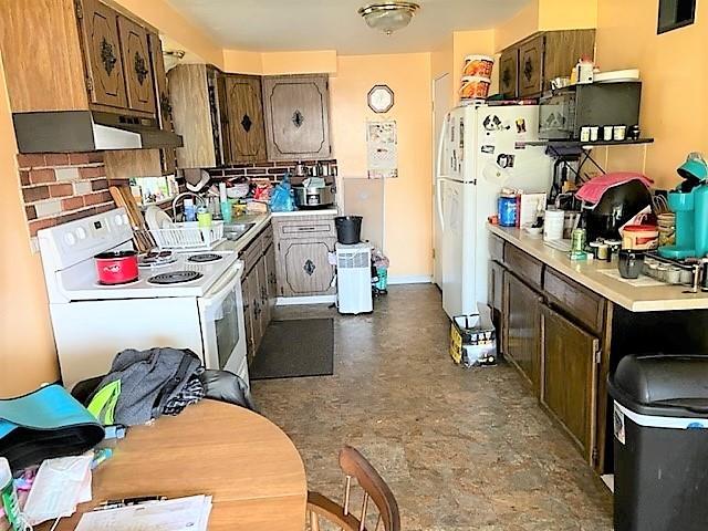 329 Dailey Road Pittsburgh, PA 15227 - Photo 7 of 15 Gallery Image 7