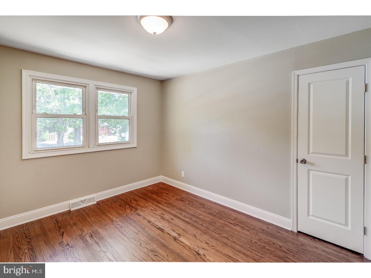 407 King George Road Cherry Hill, NJ 08034 - Photo 11 of 22