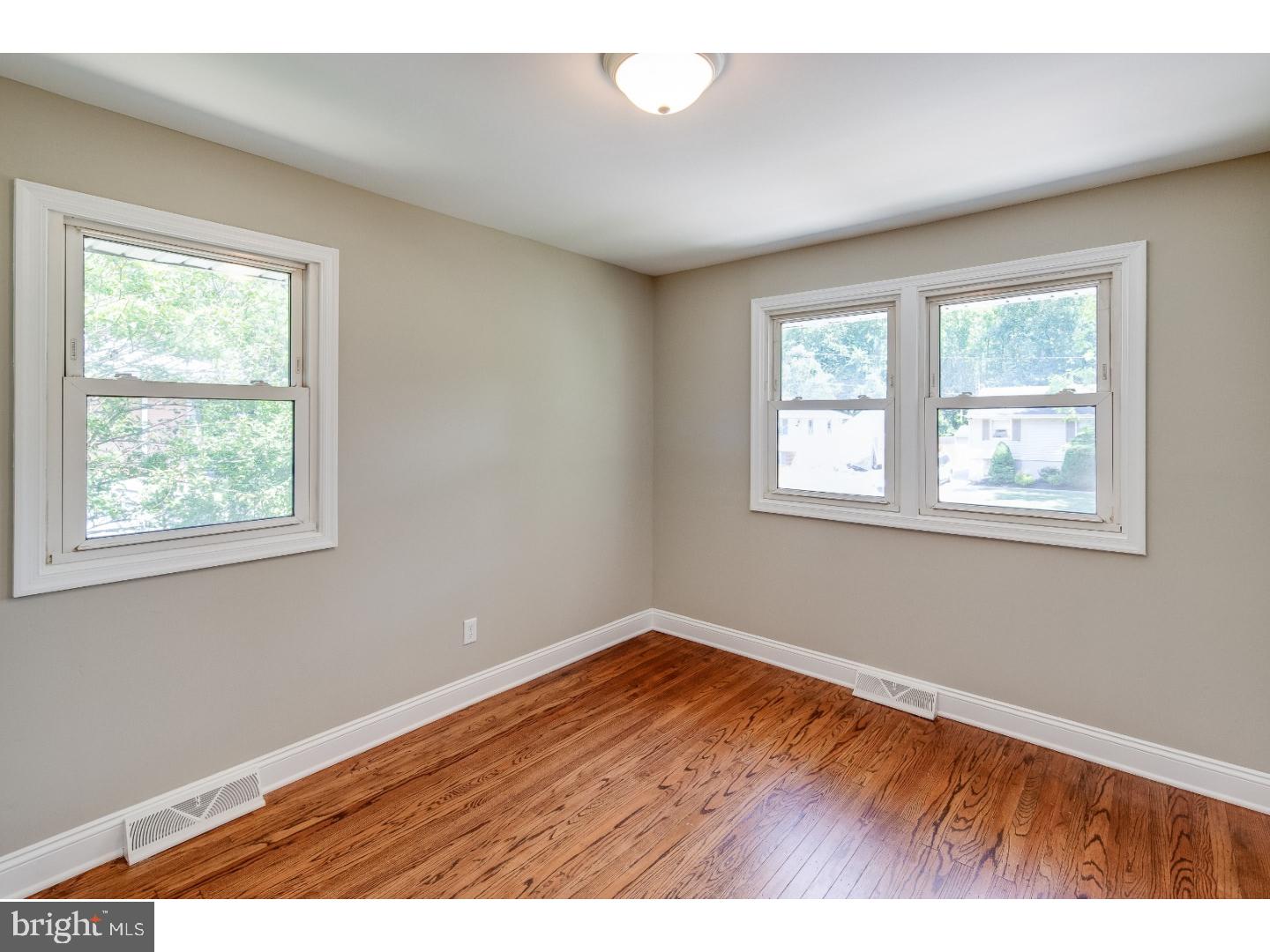 407 King George Road Cherry Hill, NJ 08034 - Photo 13 of 22