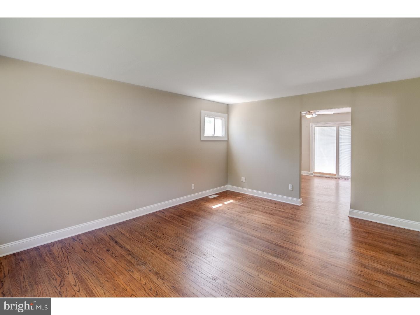 407 King George Road Cherry Hill, NJ 08034 - Photo 4 of 22