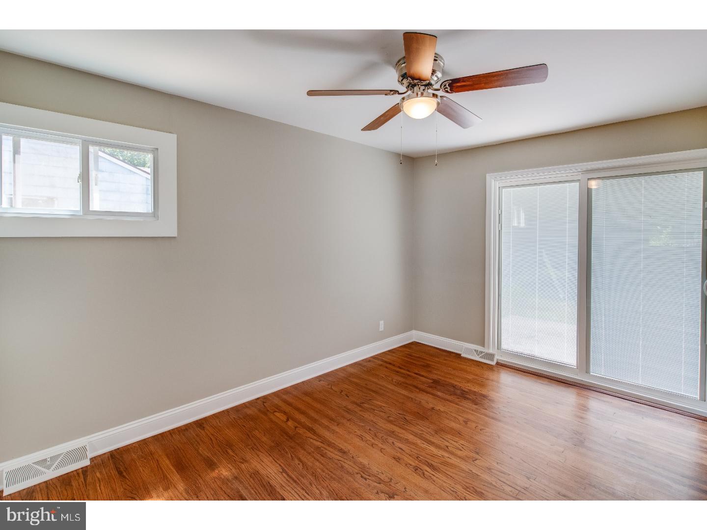 407 King George Road Cherry Hill, NJ 08034 - Photo 5 of 22