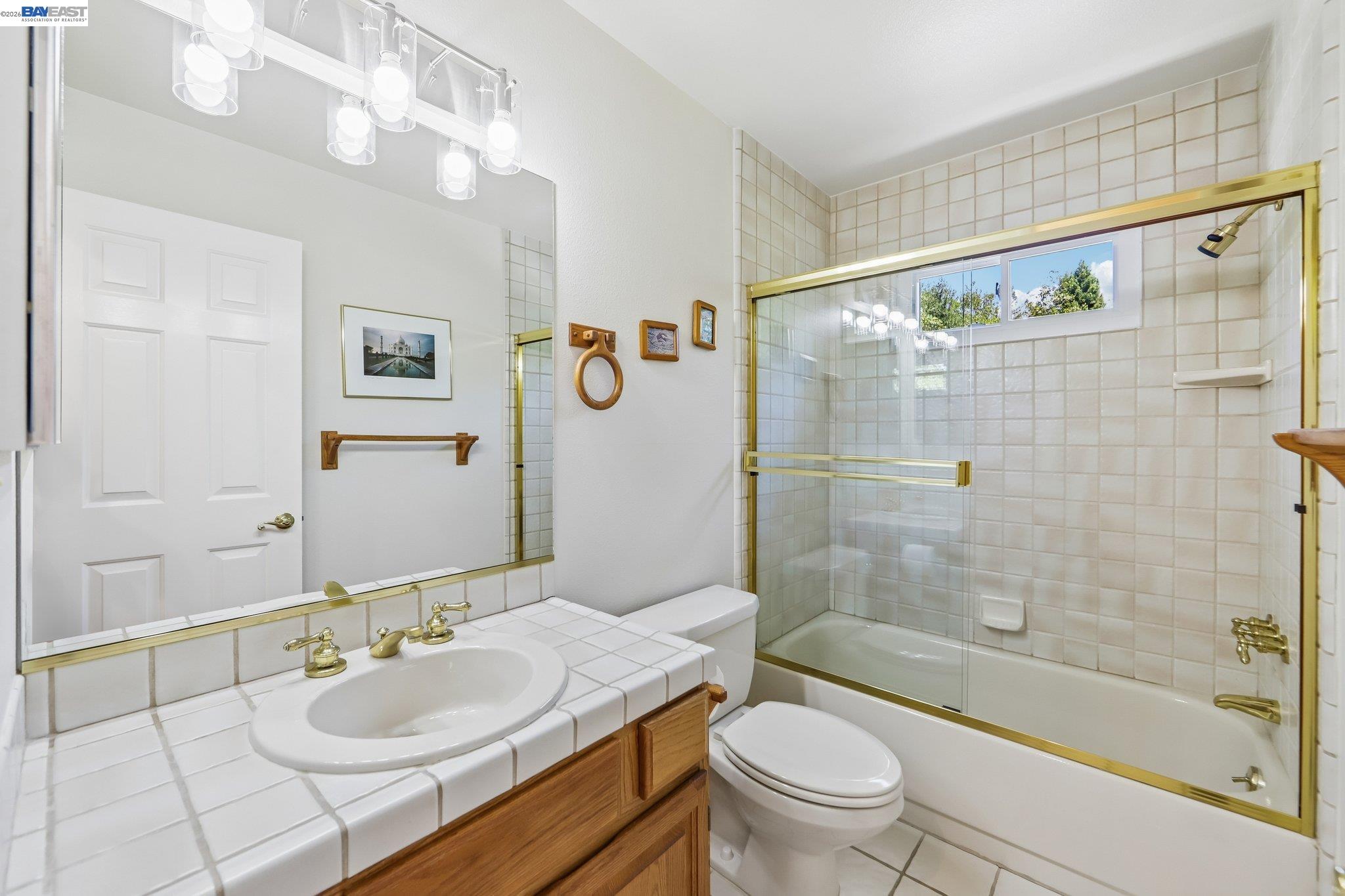 26 Oak Road Orinda, CA 94563 - Photo 24 of 58