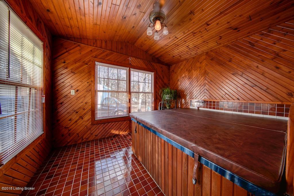8106 Manslick Road Louisville, KY 40214 - Photo 20 of 31 8106 Manslick Rd 20