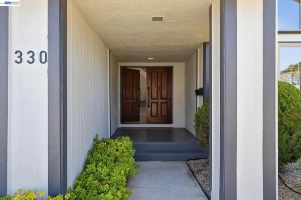 $2,895,000 | 330 Tampa Court, Foster City, CA 94404