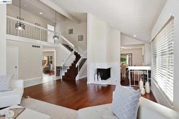 $2,895,000 | 330 Tampa Court, Foster City, CA 94404