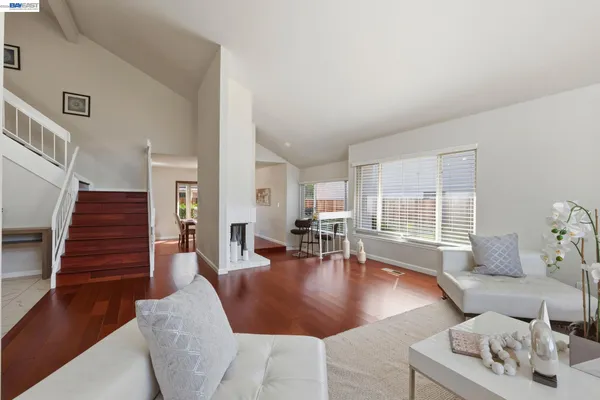 $2,895,000 | 330 Tampa Court, Foster City, CA 94404