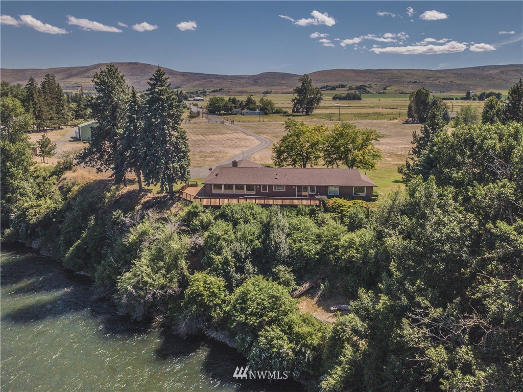 4291 Brown Road Ellensburg, WA 98926 - Photo 4 of 25 Gallery Image 4