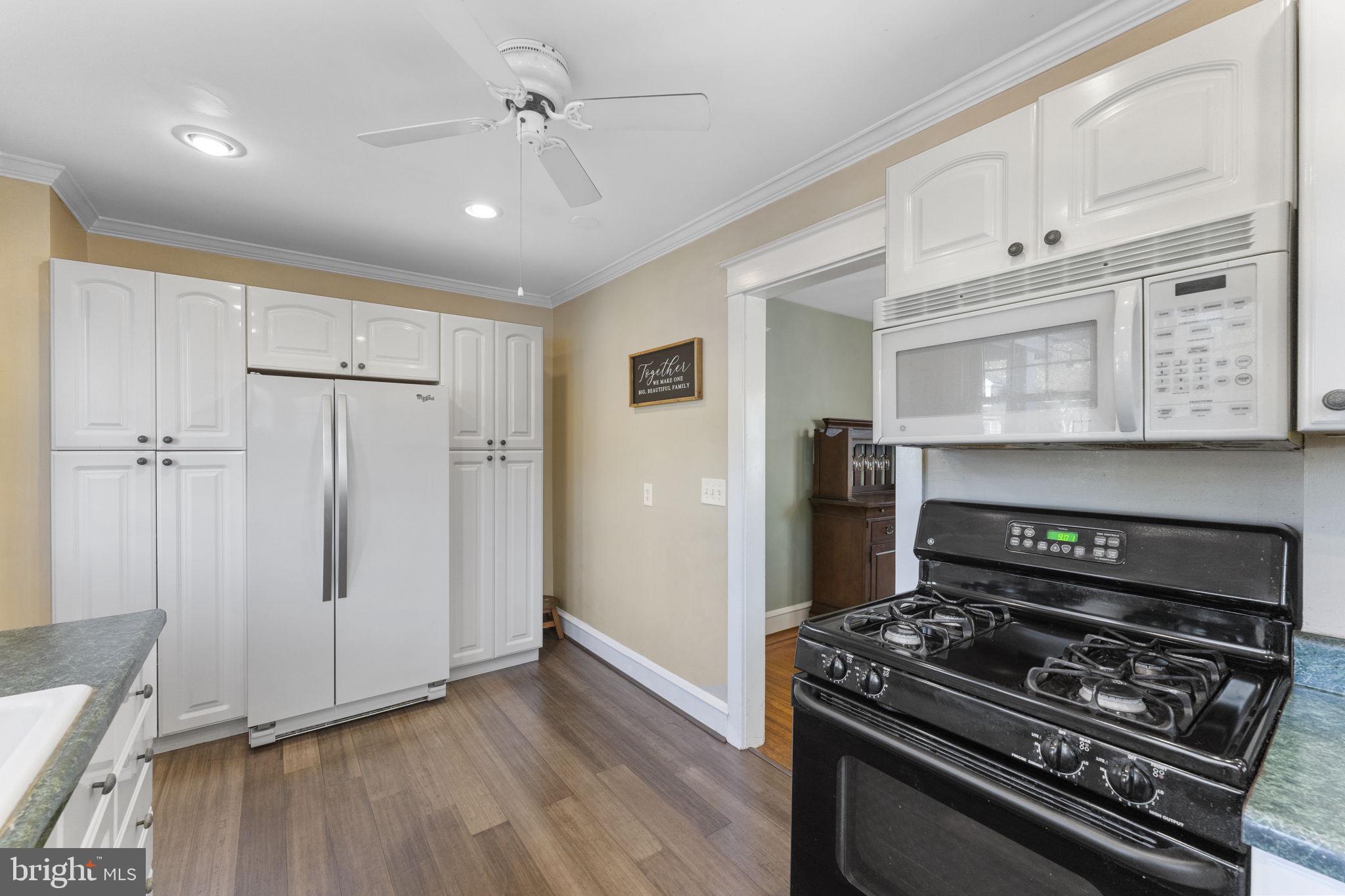334 Oak Road Glenside, PA 19038 - Photo 10 of 26 Gallery Image 10