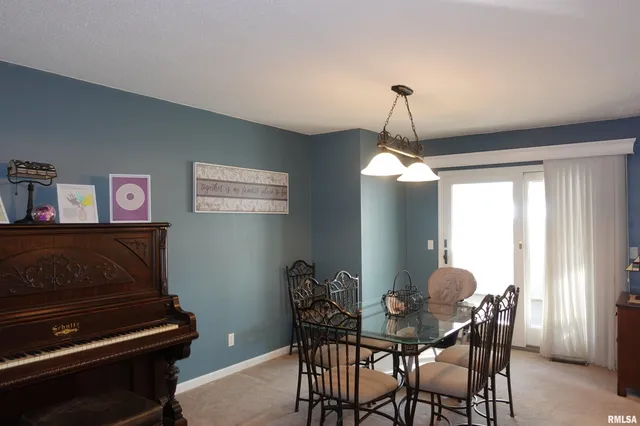 $250,000 | 2819 Montague Drive, Galesburg, IL 61401