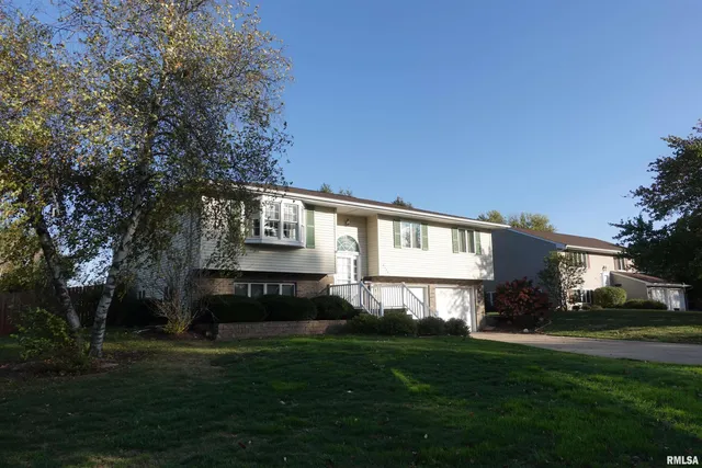 $250,000 | 2819 Montague Drive, Galesburg, IL 61401