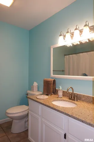 $250,000 | 2819 Montague Drive, Galesburg, IL 61401