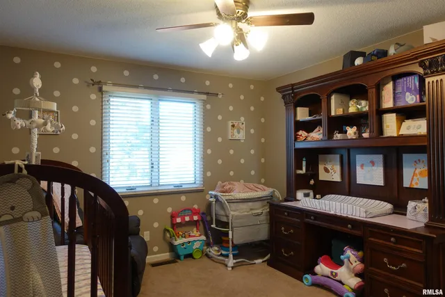 $250,000 | 2819 Montague Drive, Galesburg, IL 61401