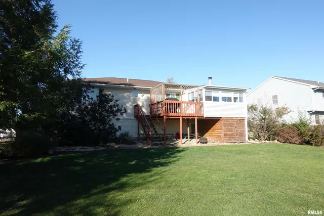 $250,000 | 2819 Montague Drive, Galesburg, IL 61401