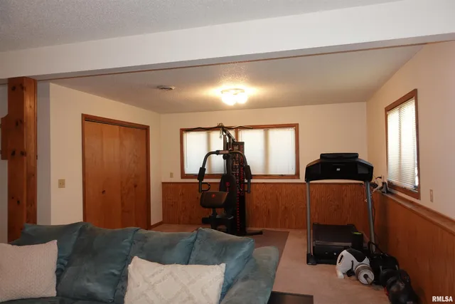 $250,000 | 2819 Montague Drive, Galesburg, IL 61401