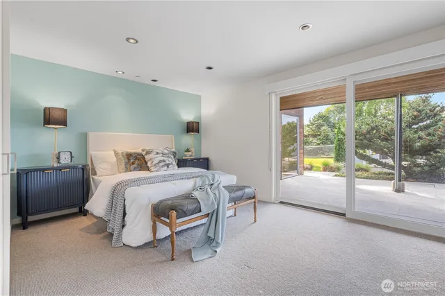 $6,780,000 | 9135 Northeast 19th Street, Clyde Hill, WA 98004