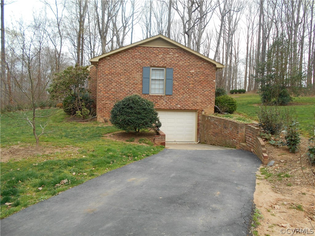 228 Fox Hill Road Rice, VA 23966 - Photo 5 of 25