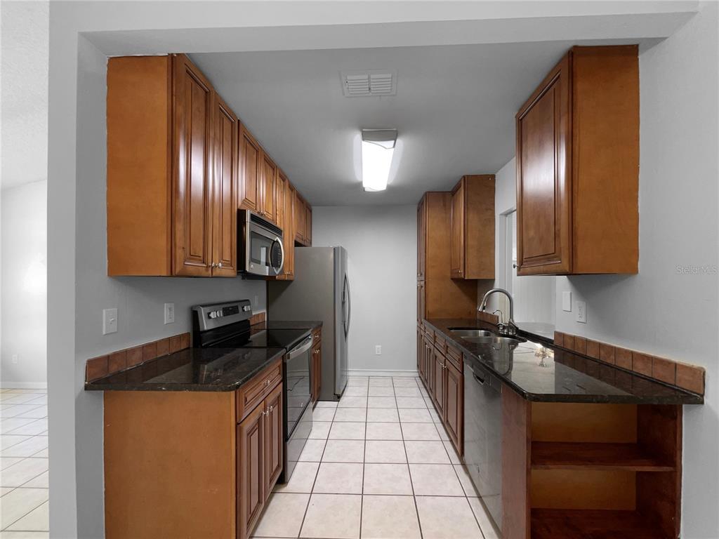 52 Hydrangea Lane DeBary, FL 32713 - Photo 6 of 22