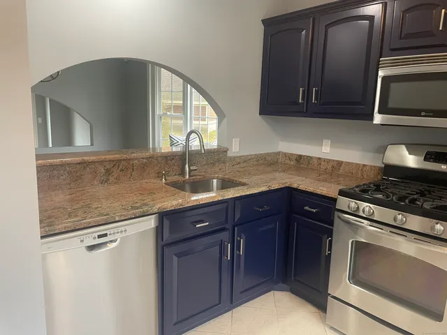 $2,600 | 173 Foxbridge Village Road, Unit 173, Branford, CT 06405