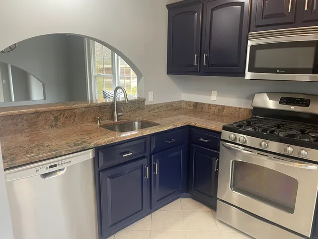 $2,600 | 173 Foxbridge Village Road, Unit 173, Branford, CT 06405