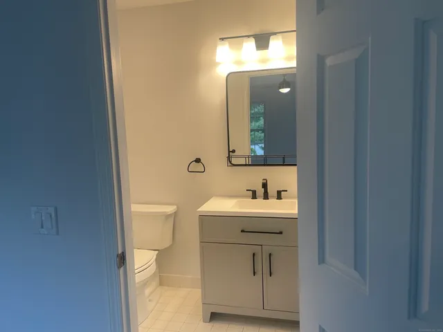 $2,600 | 173 Foxbridge Village Road, Unit 173, Branford, CT 06405