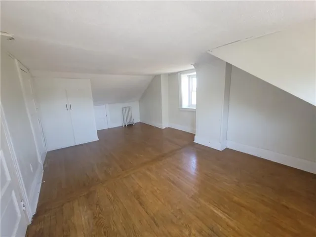 a view of empty room with window