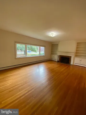 $2,800 | 1127 Hanover Street, Fredericksburg, VA 22401