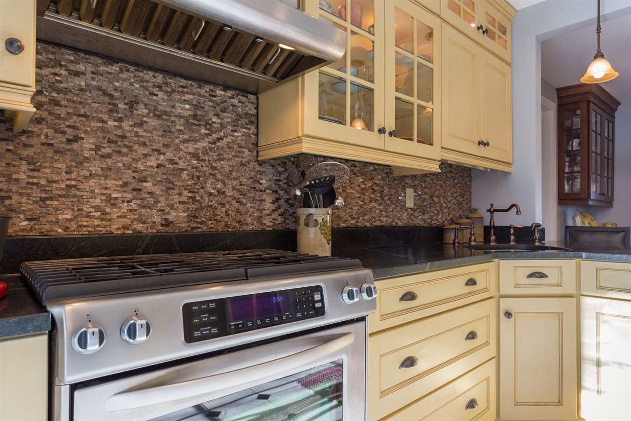 1 Willow Lane Rye, NH 03870 - Photo 16 of 39