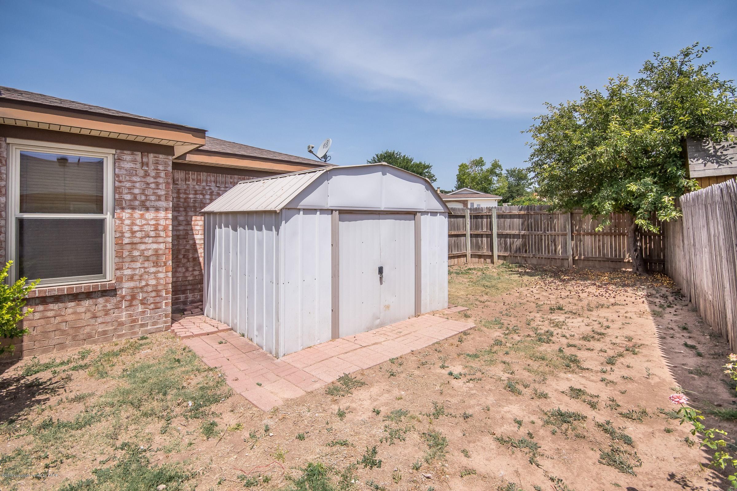 5211 Leland Drive Amarillo, TX 79110 - Photo 16 of 19 017_Back Yard-2
