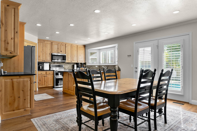 11474 South Jordan Farms Road South Jordan, UT 84095 - Photo 8 of 40