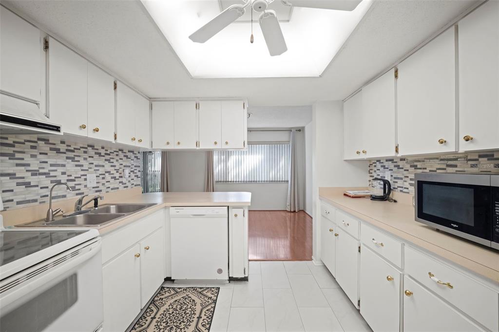 4446 Chart Court New Port Richey, FL 34652 - Photo 12 of 30