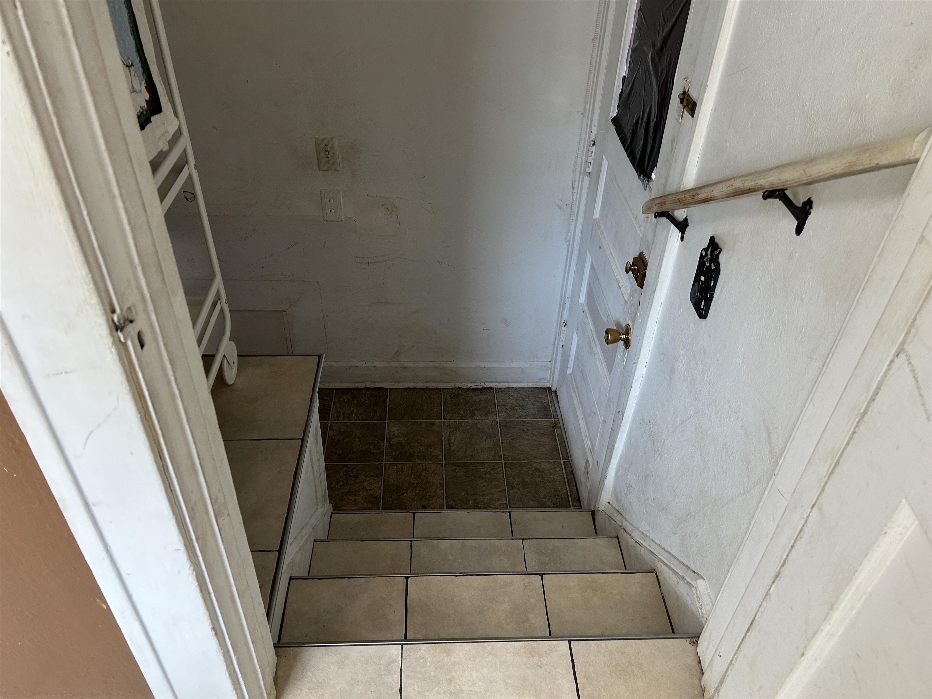 1707 Ridge Avenue Rockford, IL 61103 - Photo 20 of 33 a view of an empty walk in closet