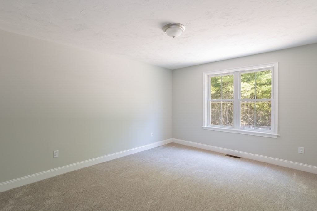 11 Katlyn Circle, Unit 12 Rochester, MA 02770 - Photo 13 of 36 Gallery Image 13