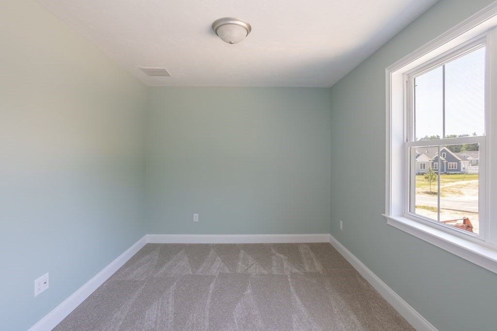 11 Katlyn Circle, Unit 12 Rochester, MA 02770 - Photo 19 of 36 Gallery Image 19