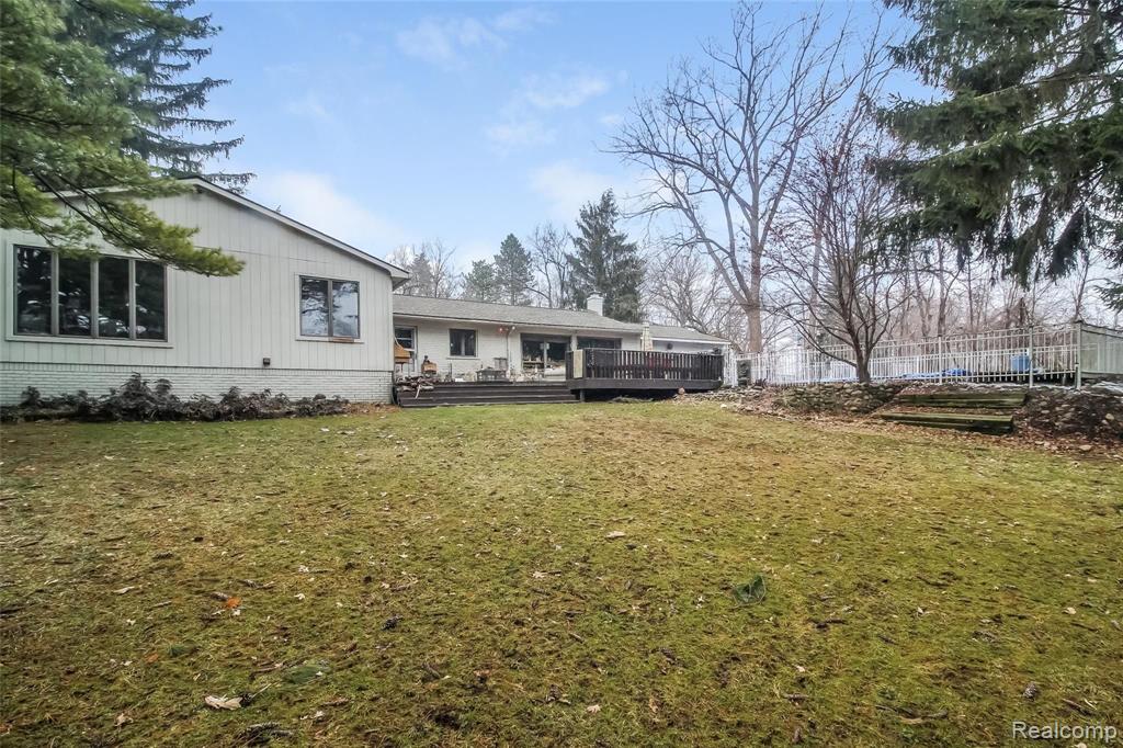 2675 Dutton Road Rochester Hills, MI 48306 - Photo 35 of 42