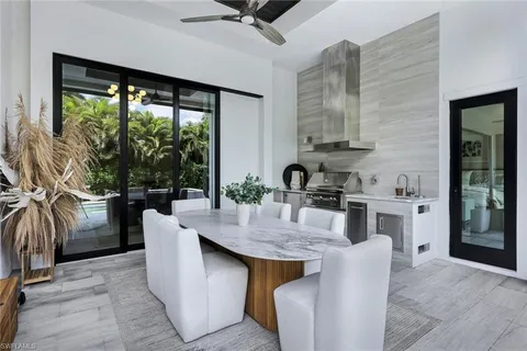 $7,075,000 | 767 Park Shore Drive, Naples, FL 34103