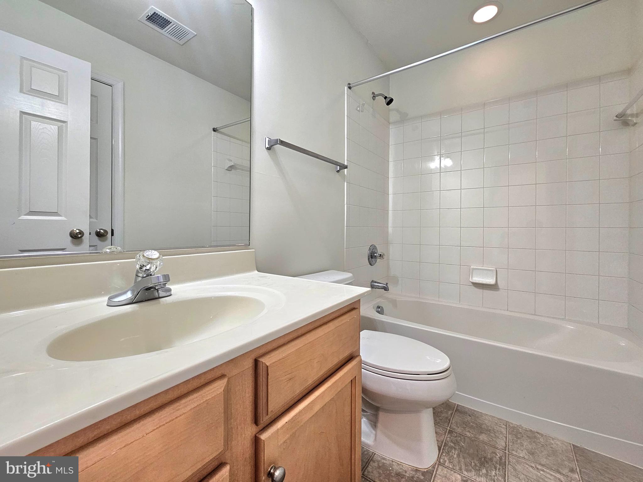 15328 Elizabeth Burbage Loop Woodbridge, VA 22191 - Photo 21 of 34