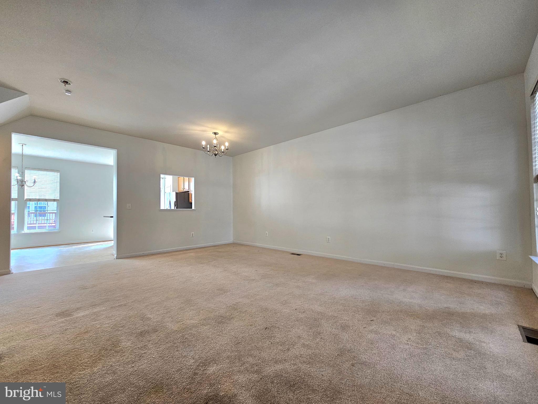15328 Elizabeth Burbage Loop Woodbridge, VA 22191 - Photo 4 of 34
