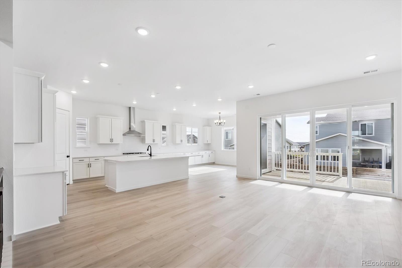 5706 Wayfarer Circle Firestone, CO 80504 - Photo 11 of 24