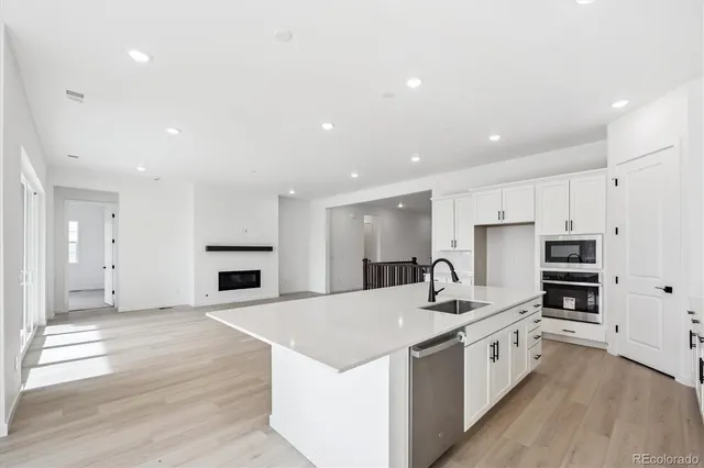 $899,950 | 5706 Wayfarer Circle, Firestone, CO 80504