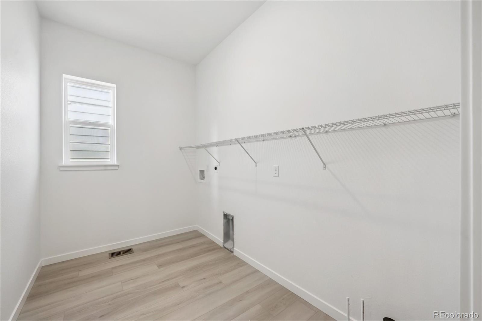 5706 Wayfarer Circle Firestone, CO 80504 - Photo 7 of 24