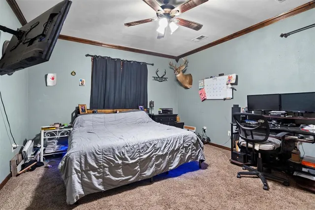 $279,900 | 801 North Main Street, Tioga, TX 76271