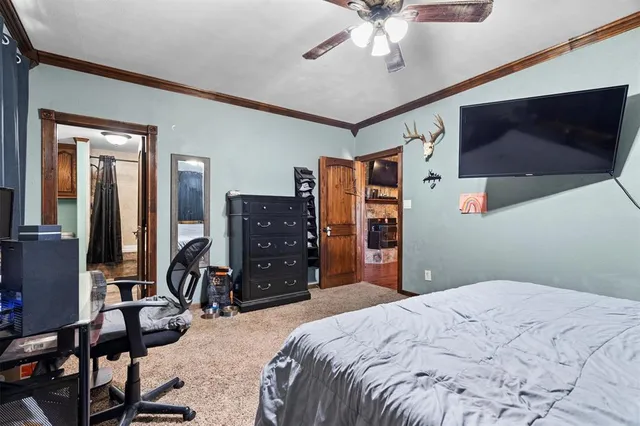 $279,900 | 801 North Main Street, Tioga, TX 76271